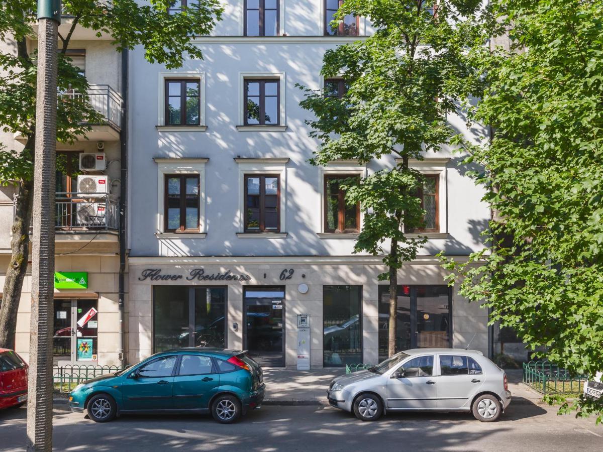 Blossom - Old Town Residence - By Upstairs Cracóvia Exterior foto